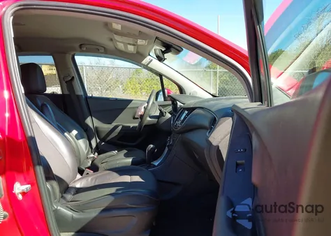 2018 Chevrolet Trax Lt z USA, uszkodzony, nr VIN 3GNCJLSB9JL166281